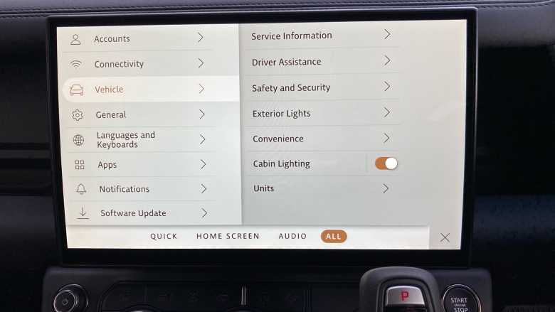 Land Rover Defender 3.0 D250 X-Dynamic SE 90 3dr Auto Diesel Estate